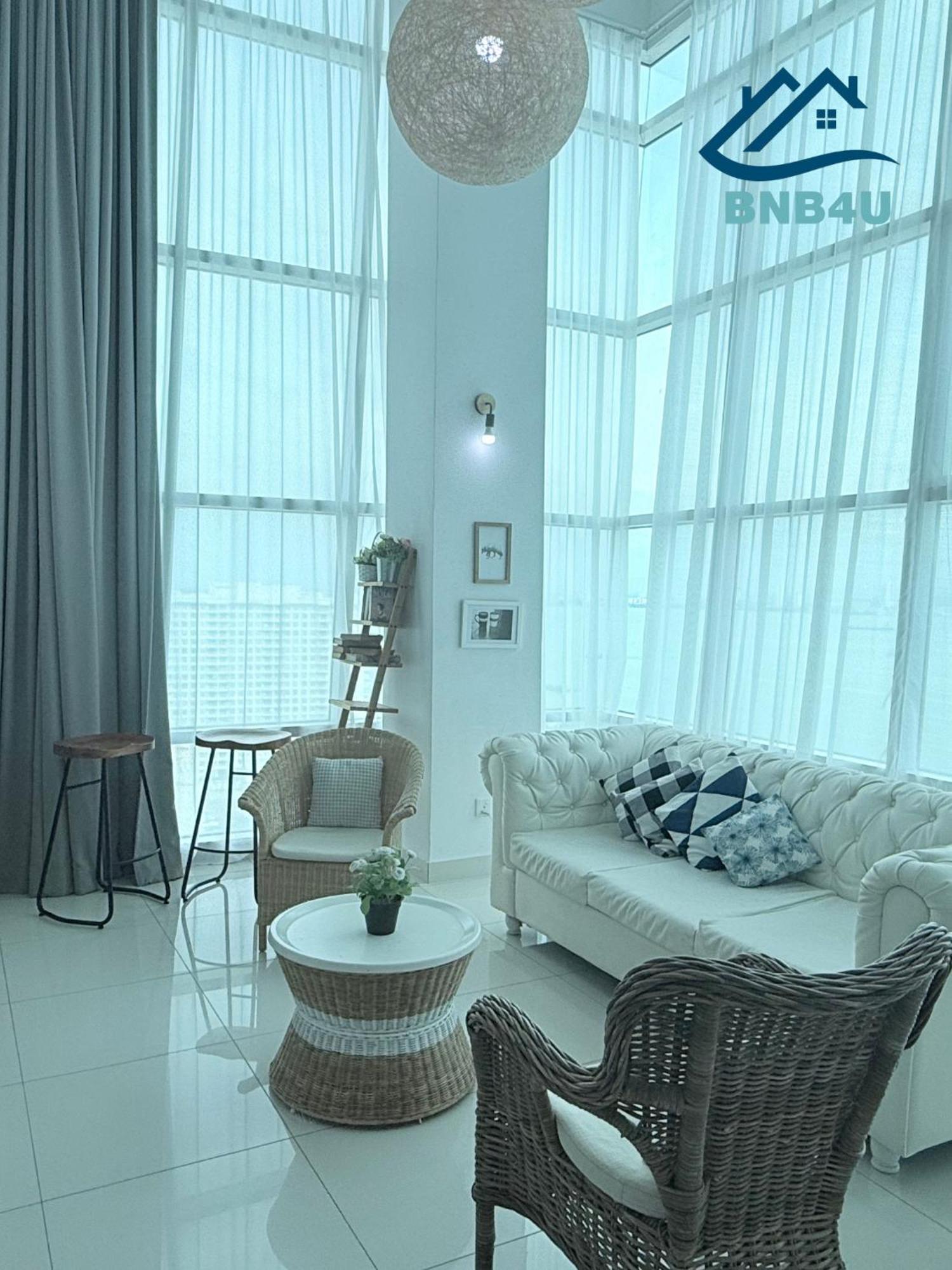 Duplex Seaview Comfort Stay In City By Iz 조지타운 외부 사진
