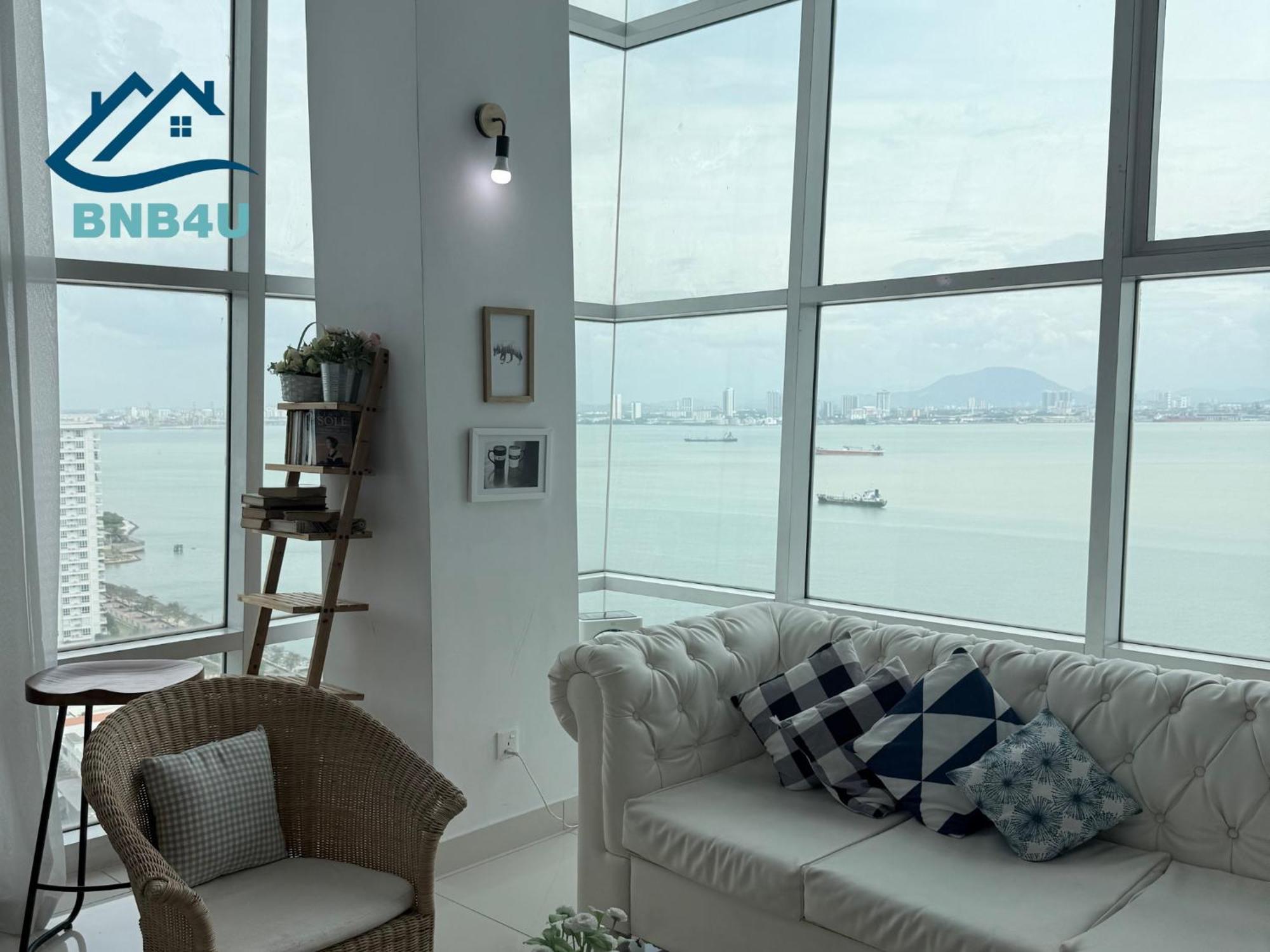 Duplex Seaview Comfort Stay In City By Iz 조지타운 외부 사진
